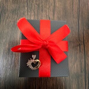 10k Heart Gold Charm